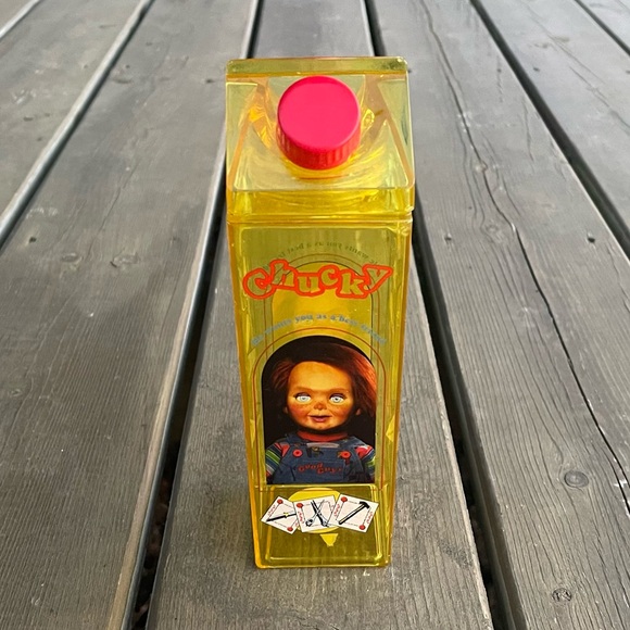Universal City Studios 2023 Chucky 16 OZ Milk Cartoon Water Bottle - Picture 16 of 16